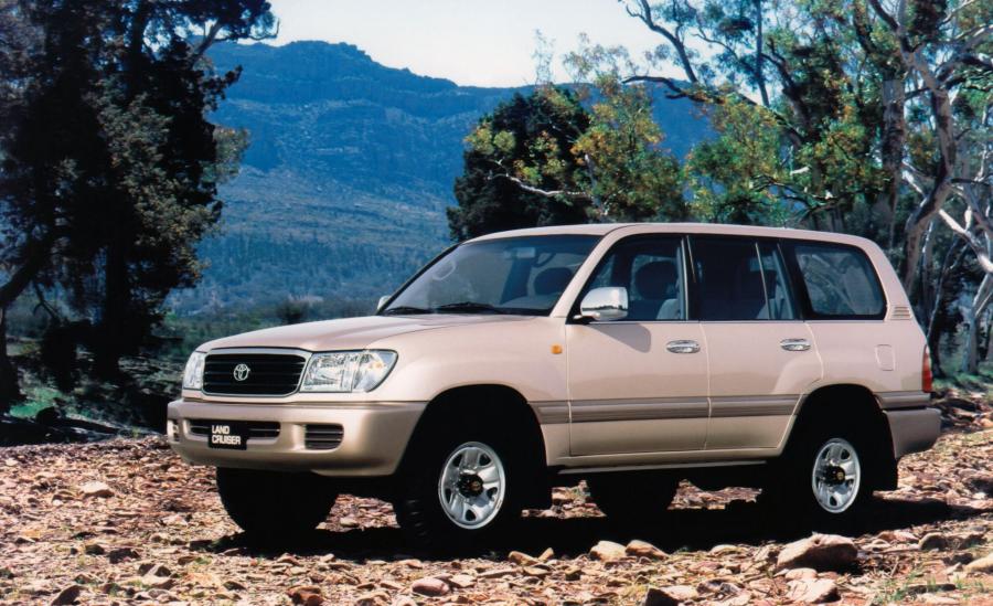  Toyota Land Cruiser 100 VX (J100-101) 1998 года  (UAE) (фото 6 из 13)